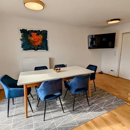 In Near Slopes Apartment *